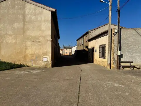 Casa en calle Tesoro